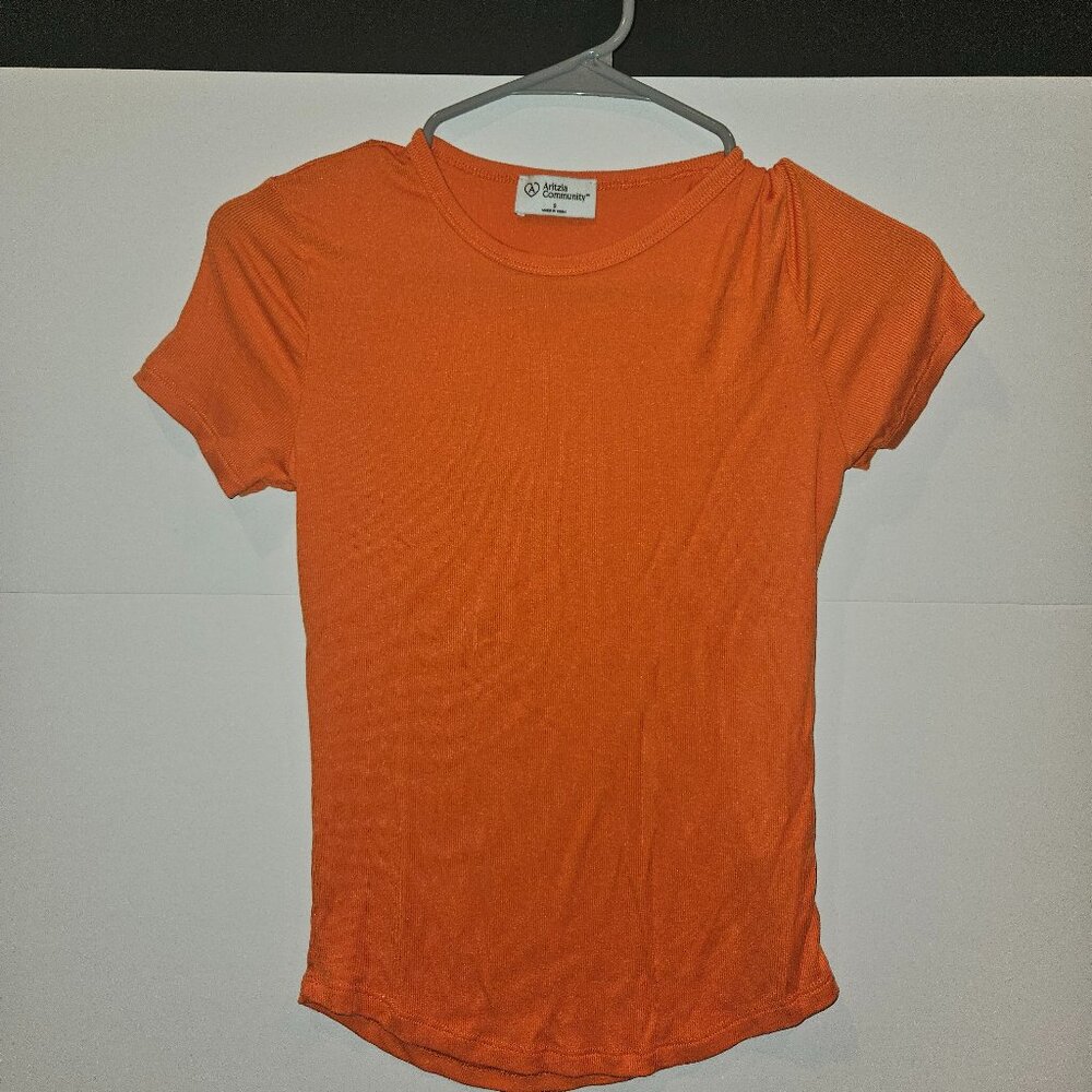 Aritzia Women' Small Orange T Shirt